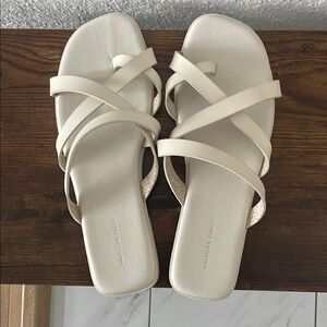 American Eagle Sandals